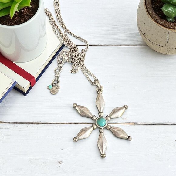 Lucky‎ Brand Turquoise & Silver Snowflake Winter Pendant Necklace - Picture 1 of 7